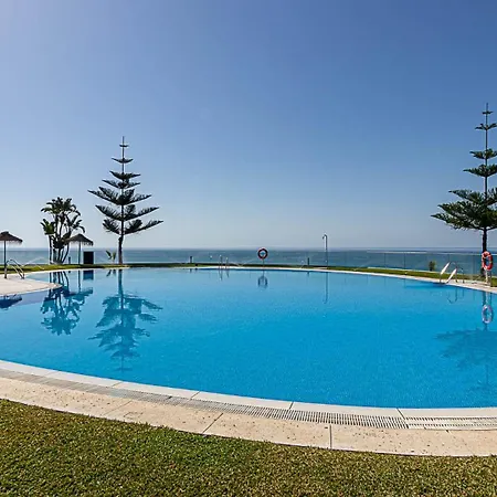 Marvelous Views, Pools, Steps To The Beach! Apartment Benalmadena