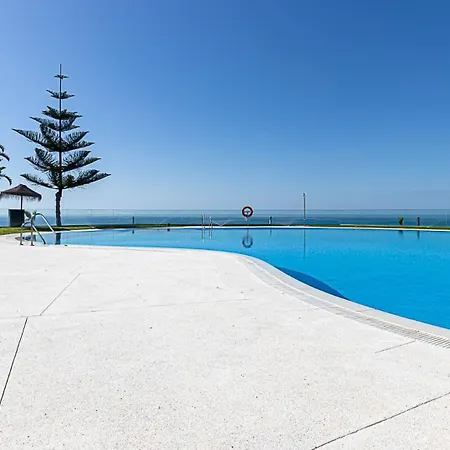 Marvelous Views, Pools, Steps To The Beach! Apartment Benalmadena